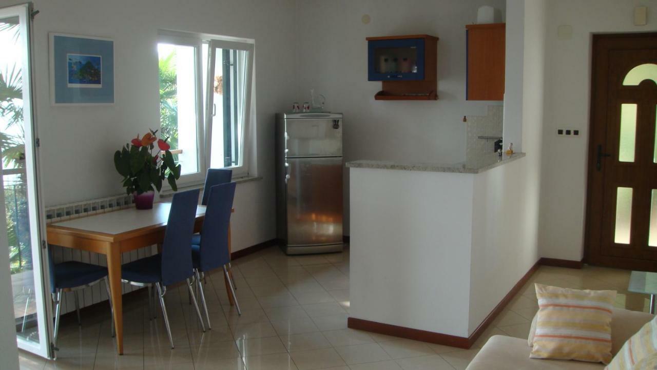 Apartment Leon And Leona Опатия Стая снимка